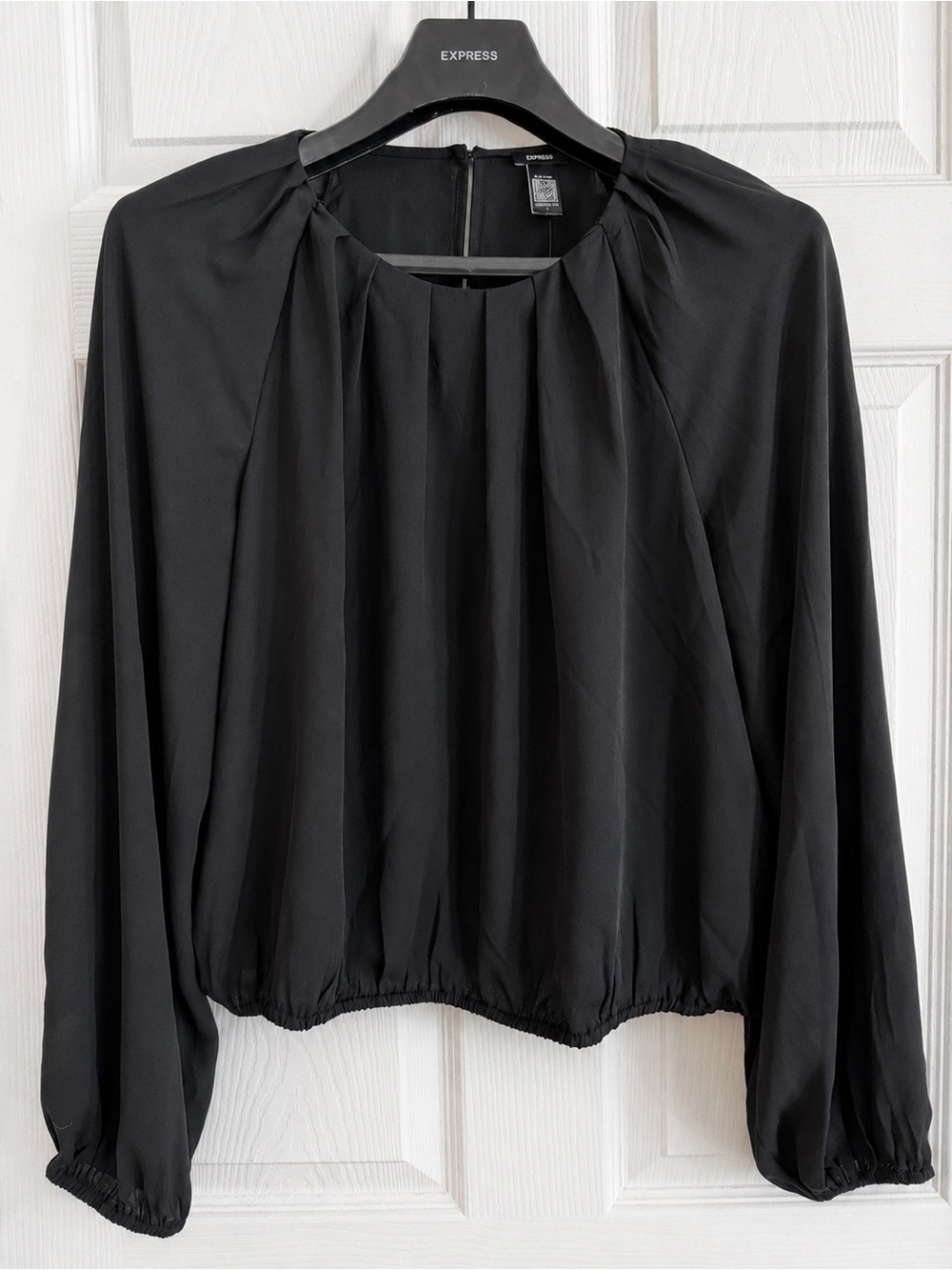 NWT Express Black Pleated Long-Sleeve Blouse with Elastic Hem
